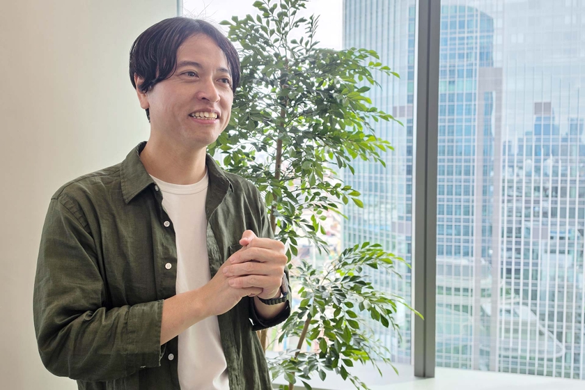 KDDI ブランド・コミュニケーション本部 ブランドマネジメント部 佐々木 康幸