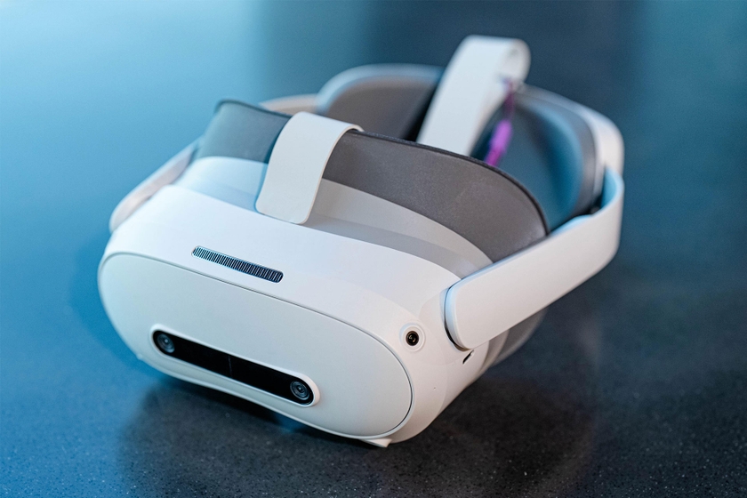 Immersive Zeroで使用するVRゴーグル。アーティストとの“ゼロ距離体験”を支える