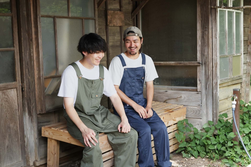 「ひみつ基地。」の拠点である古民家でのれんたろうさんとうがじんさん