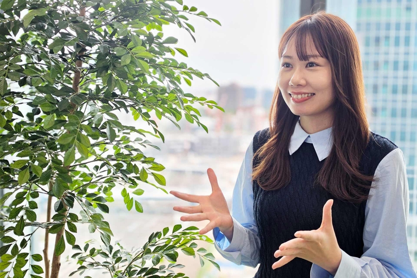 KDDI ブランド・コミュニケーション本部 コミュニケーションデザイン部 中村 ひか梨