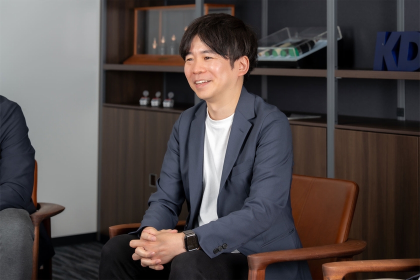 KDDI 技術企画本部 技術企画部 志田 裕紀