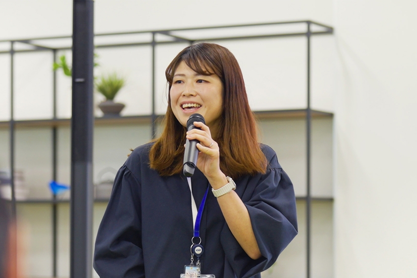 KDDI コア技術統括本部 技術企画本部 技術企画部 渡辺 佑未