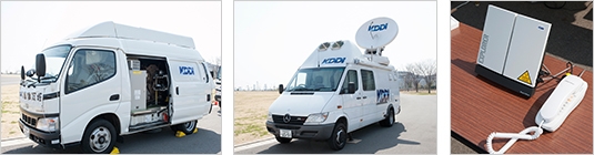 展示された（左から）移動電源車、車載型地球局（ビッグシェル）、衛星携帯電話
