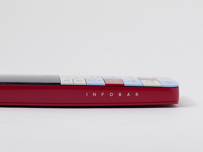 INFOBAR 15周年モデル『INFOBAR xv』誕生！ 担当者に復活の裏側を聞い