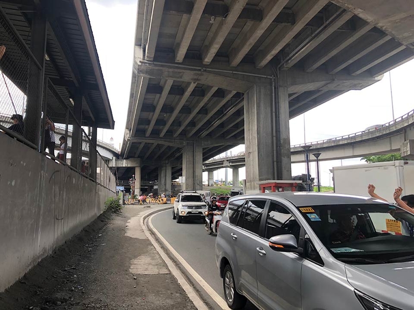 交通渋滞の様子(写真提供：JICA)